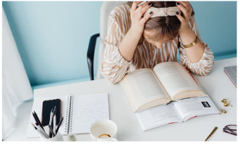 Đọc sách nơi đủ ánh sáng